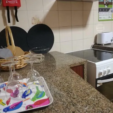 Casa Dos Passarinhos-seaview@nazare נאזרה