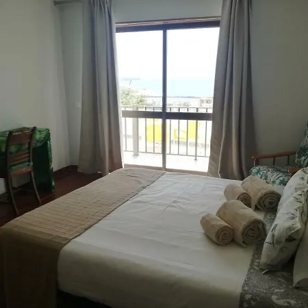 בית הארחה Casa Dos Passarinhos-seaview@nazare נאזרה