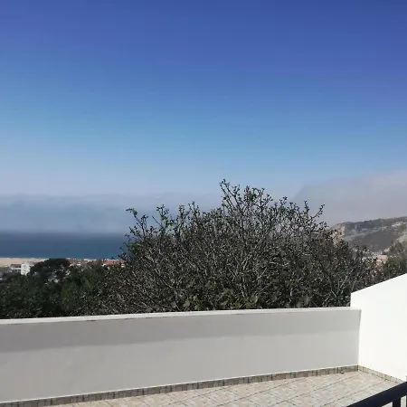 Casa Dos Passarinhos-seaview@nazare 招待所 纳扎雷