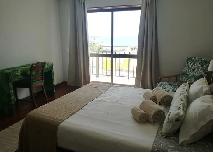 Pensjonat Casa Dos Passarinhos-seaview@nazare Nazaré